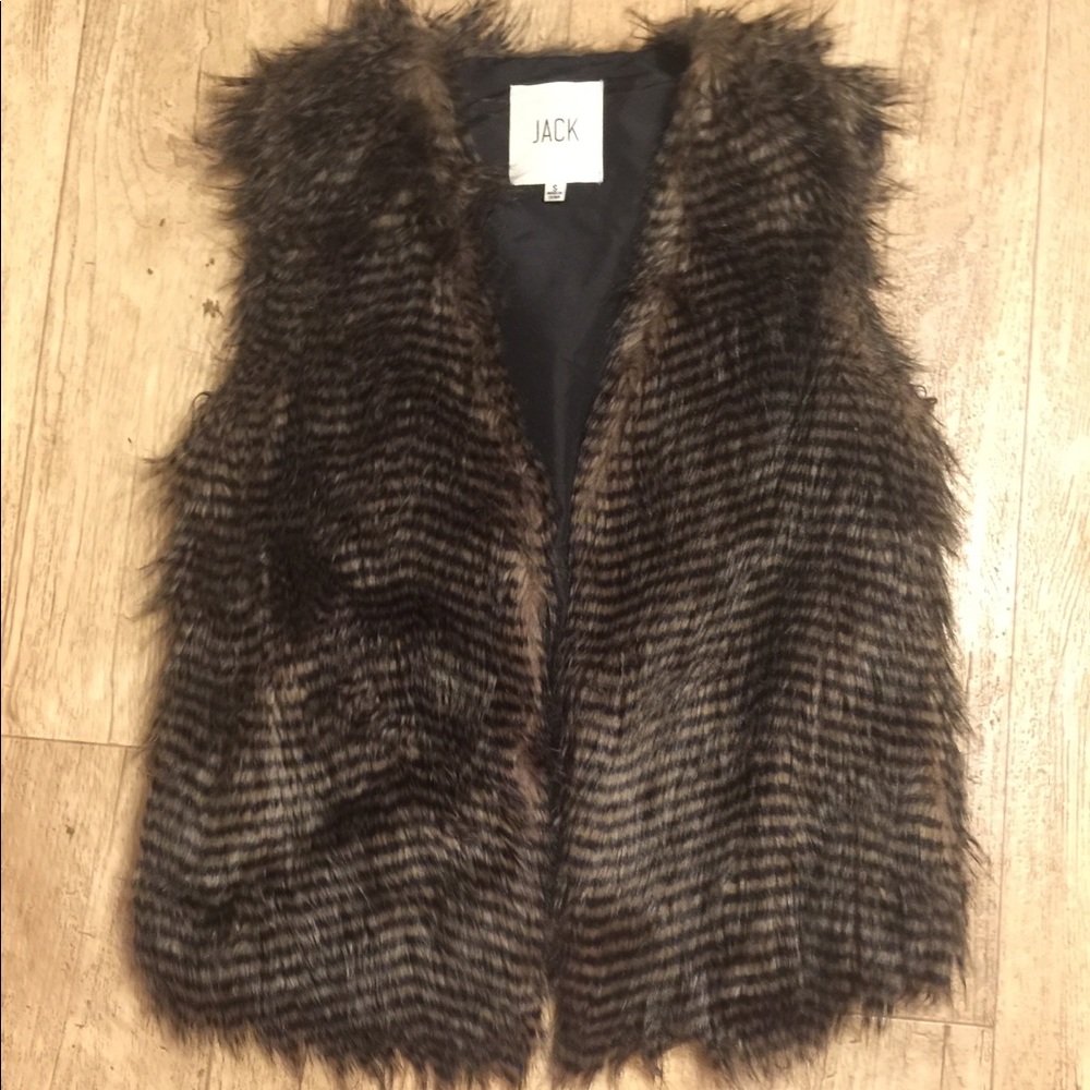 Size small faux fur vest  jack